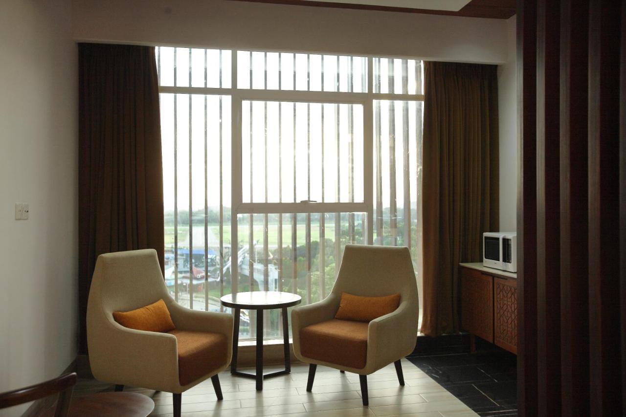 Empyrean Dhaka City Centre Bagian luar foto