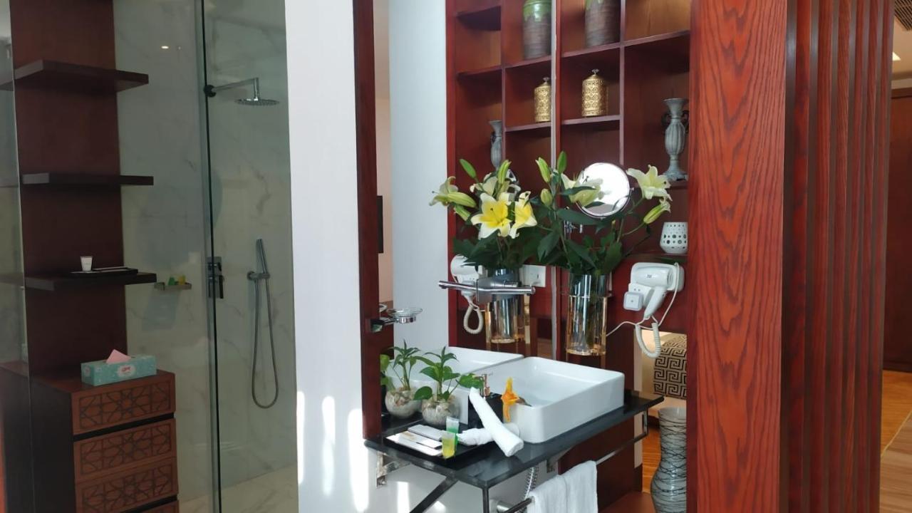 Empyrean Dhaka City Centre Bagian luar foto