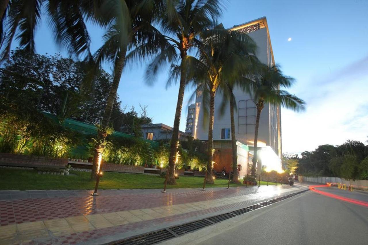 Empyrean Dhaka City Centre Bagian luar foto
