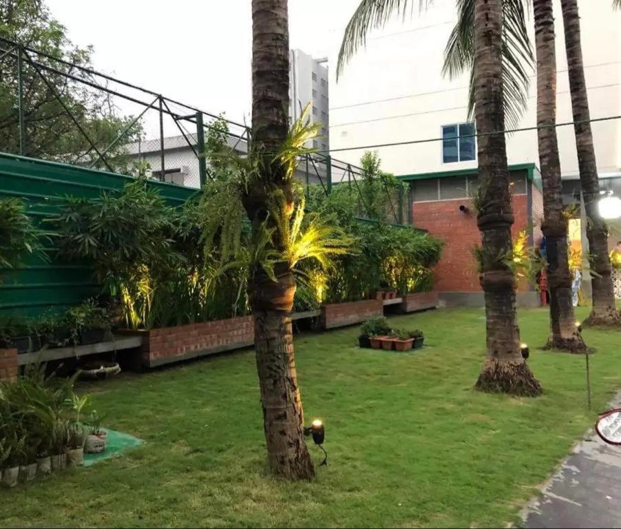 Empyrean Dhaka City Centre Bagian luar foto