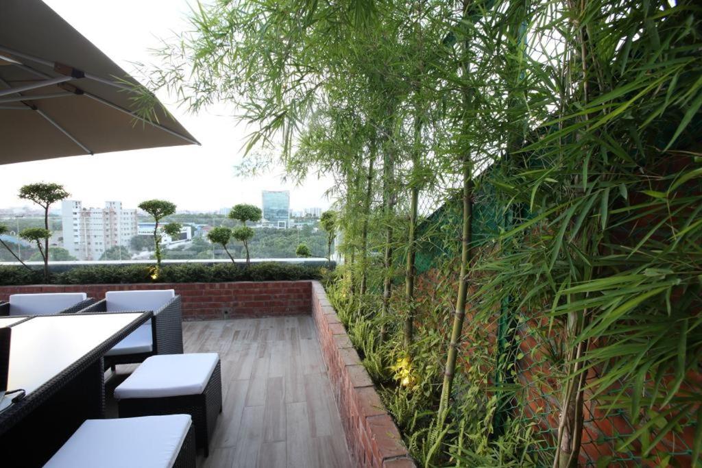 Empyrean Dhaka City Centre Bagian luar foto